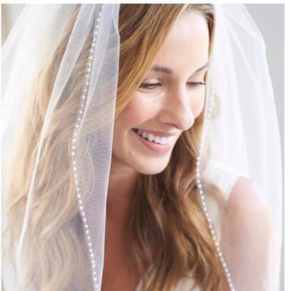 Cathedral pearl edge wedding veil - Picture 1 of 3
